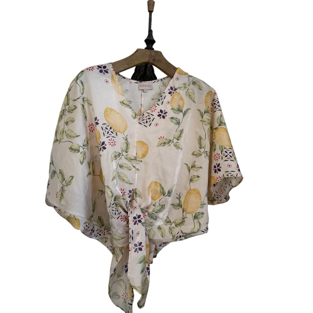 CIEBON Floral Lemon Print Kimono FELICIA LEMON PRINT TIE FRONT SATIN TOP - Picture 5 of 5